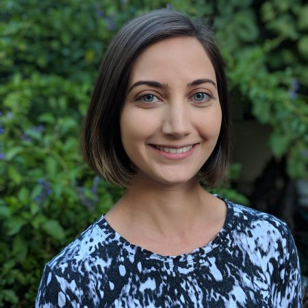 00100dPORTRAIT_00100_BURST20180312183410382_COVER